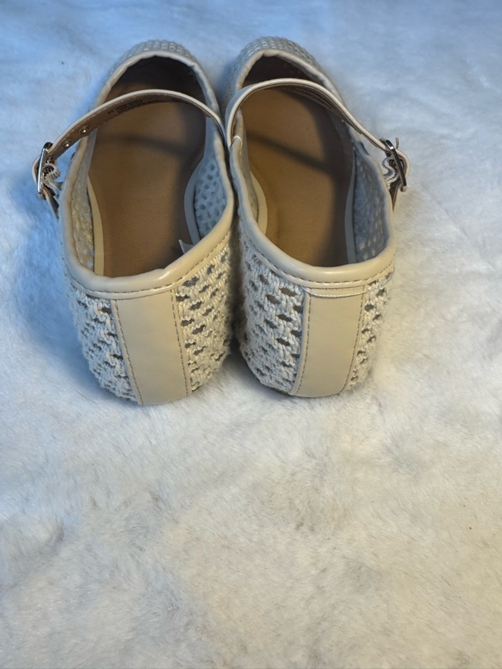 Universal Thread Cream Women’s  Mary Jane Flats Size 8.5 - Picture 4 of 7